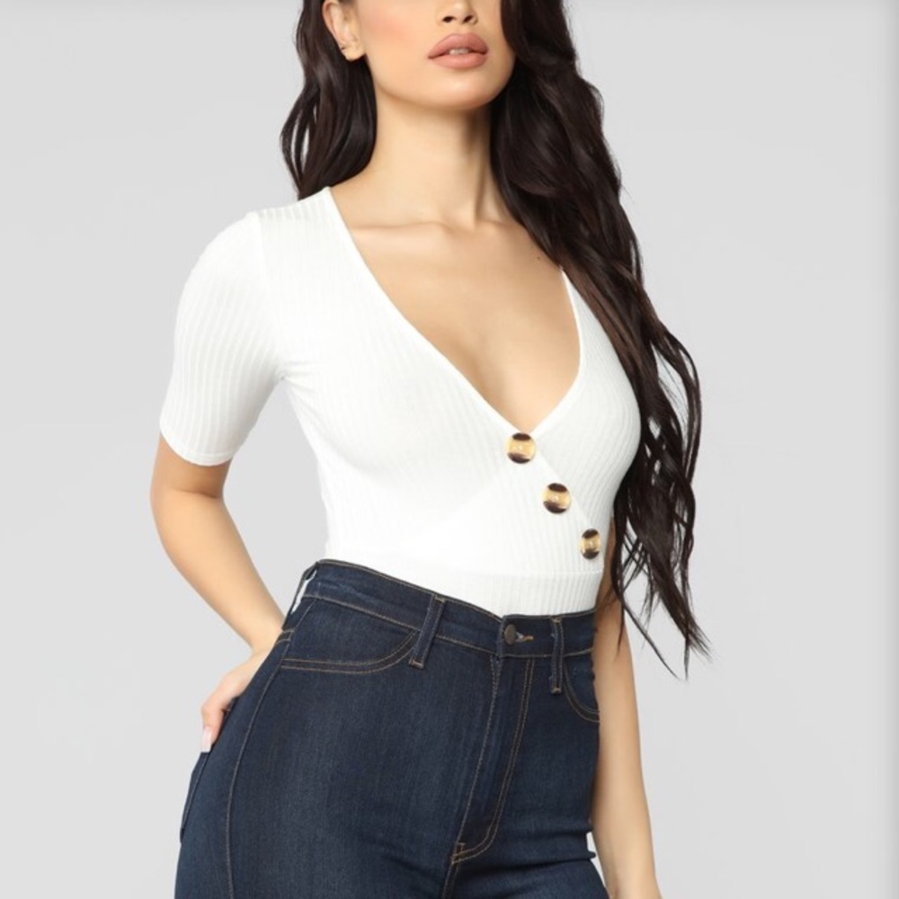 Ivory Button Bodysuit - Picture 4 of 6